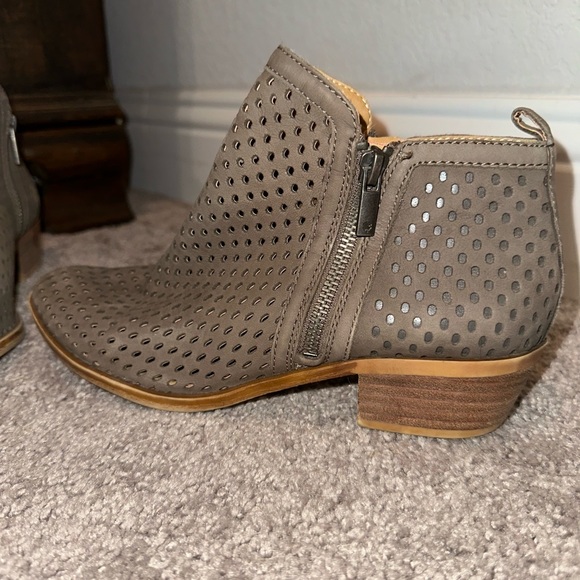 Lucky Brand booties - Picture 2 of 4